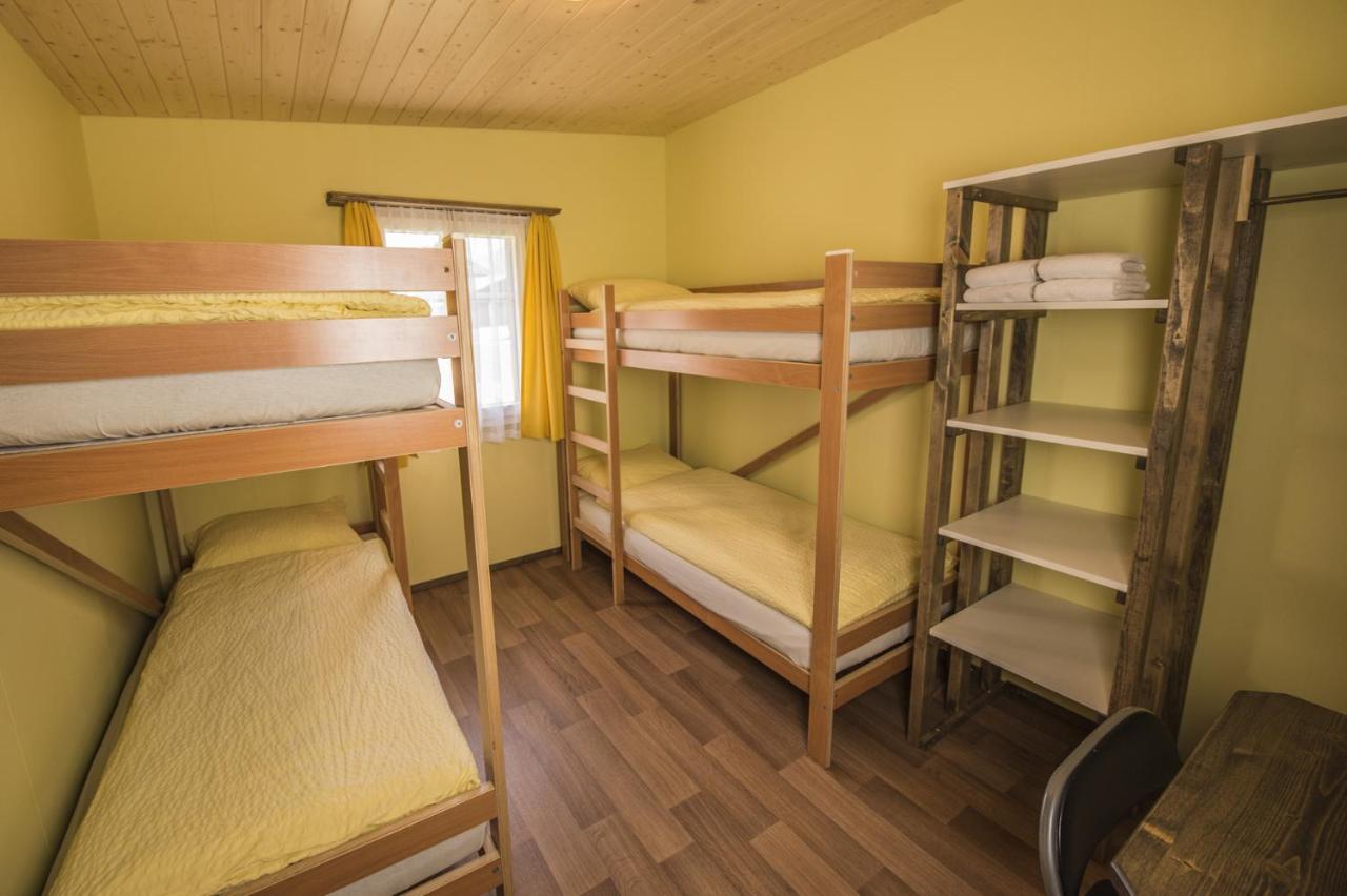 Auberge de jeunesse Schutzenbach Backpackers For Adults 18-35 à Lauterbrunnen Extérieur photo